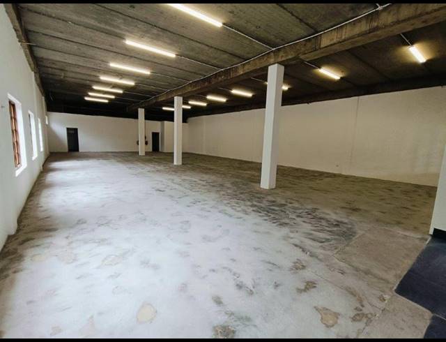 INDUSTRIAL PROPERTY TO RENT IN HALFWAY HOUSE